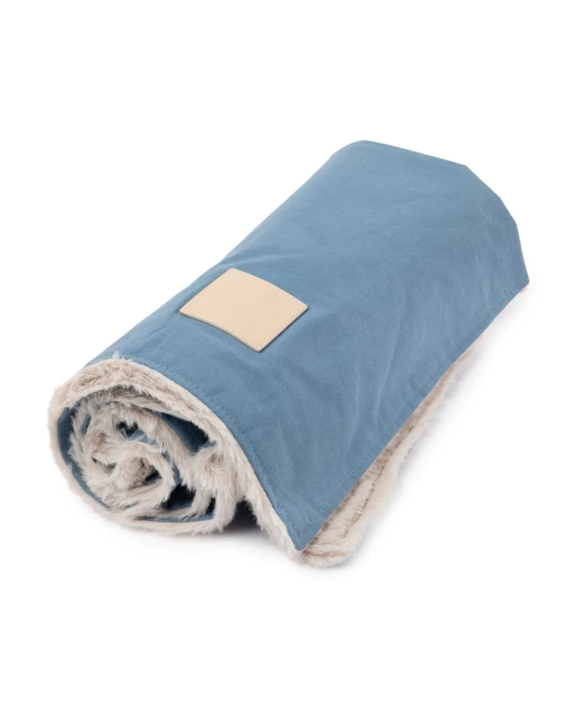 FuzzYard LIFE Reversible Blanket - French Blue L